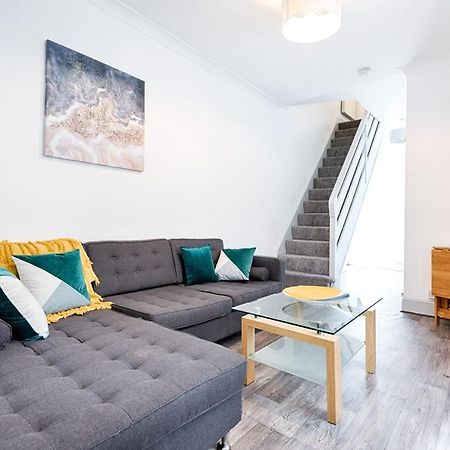 Walk To Swansea Stadium, 3 Rooms, Smart Tv'S Exterior photo